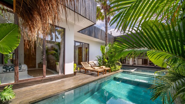 Unclassified image, 1 of 27, button - Luxueuse Villa Yogisurf 3 Piscine & Jacuzzi (Kerobokan)