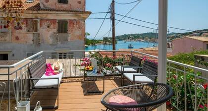 Paola's Full Sea View House