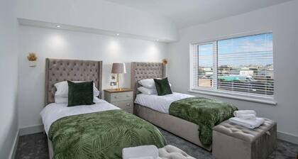 4 Bed House Holiday Home With Hot Tub Near Skegness & Ingoldmells