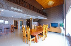 Restaurant - Carlton Gate Hotel Festac (Lagos)