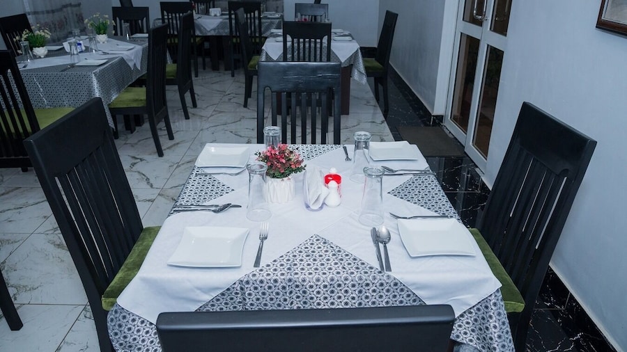 Carlton Gate Hotel Festac