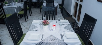 Carlton Gate Hotel Festac