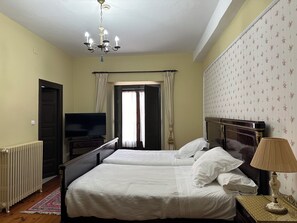 Double Room, Private Bathroom, Mountain View - Hotel Palacio La Casona de Cerrazo (Reocin)