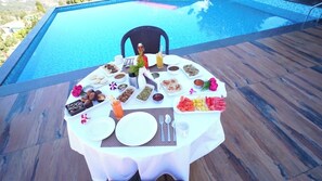 Daily buffet breakfast for a fee - Ojaswi Himalayan Resort (Kosiyakutoli)