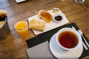 Desayuno bufé gratuito y diario