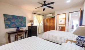 Ground Floor Guest bedroom with 2 Double Beds - Upscale beautiful beachfront villa with pool, AC and WiFi! (Akumal)