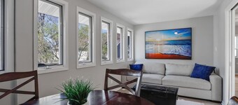 Anchor Beach House in Sheridan Beach