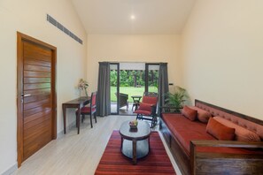 Family Suite | Living area | 42-inch LED TV with cable channels - Aranya Vilas (Udaipur)