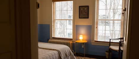 Economy Room | 1 bedroom, individually decorated, individually furnished, free WiFi