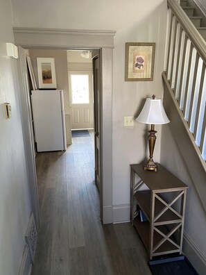 Interior entrance - France and Flowers - Private 3-Bed Apartment (Stratford)