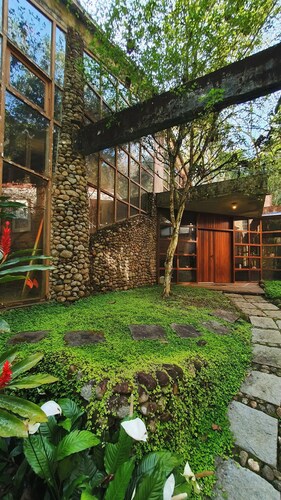 Maravilhosa Casa Pr Vermelha do SUL