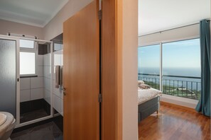 2 chambres, bureau, fer et planche à repasser, Wi-Fi