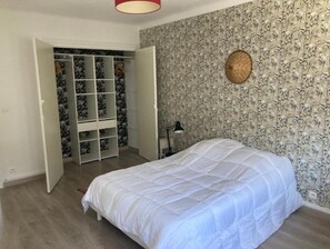 3 quartos, Wi-Fi de cortesia, roupa de cama