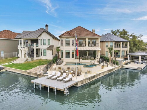 Diagonal Dreams Lake House | Concierge Services