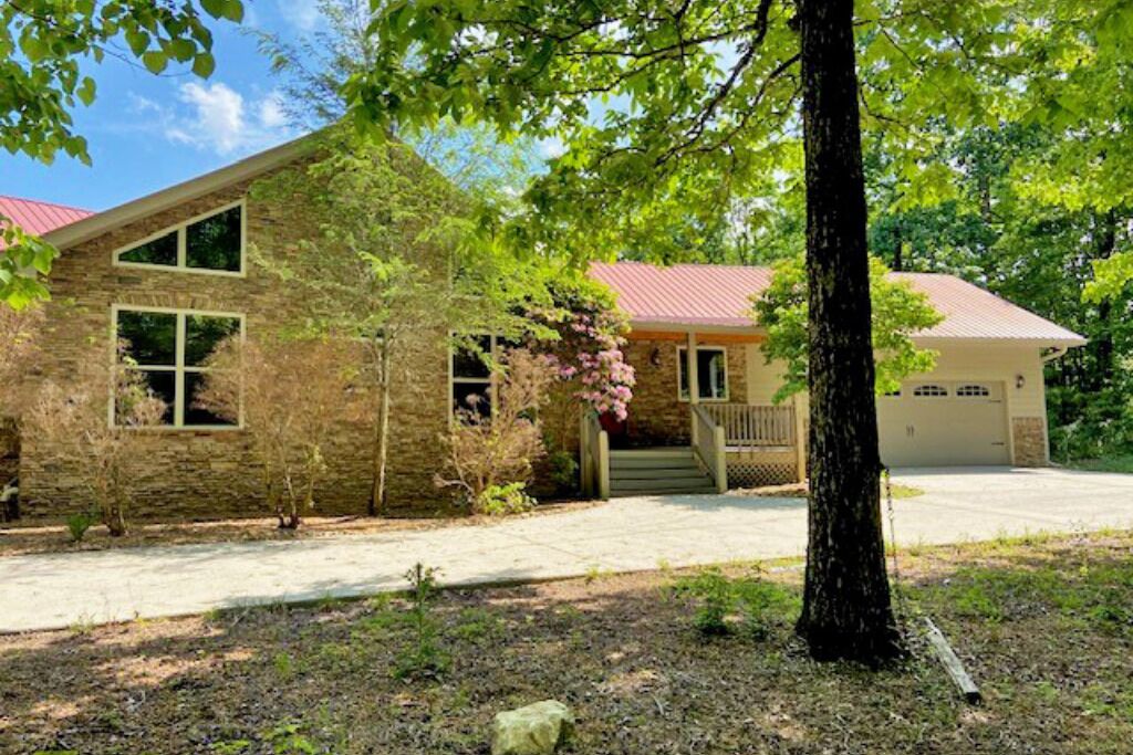 Cozy cabin on Amicalola Mountain with magnificent views!, Dawsonville