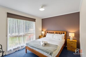 3 bedrooms, iron/ironing board, travel cot, WiFi