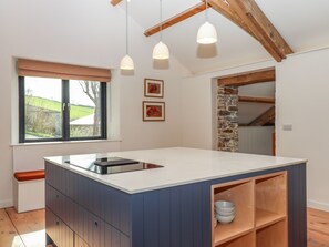 Fridge, dishwasher, cookware/dishes/utensils - 3 Caddaford Barns (Buckfastleigh)