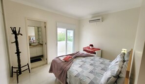 3 Schlafzimmer, Bügeleisen/Bügelbrett, WLAN, Bettwäsche