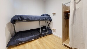 2 bedrooms, iron/ironing board, WiFi, bed sheets - Gite Exceptionnel "Le Bassin" (Castels et Bézenac)