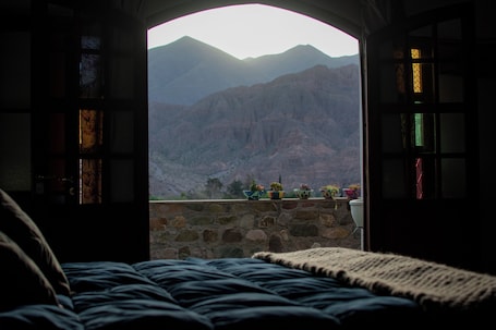 Apartment, Balcony, Mountain View | Premium bedding, down comforters, pillowtop beds, in-room safe