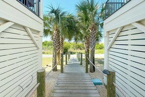Exterior - Some Beach (Gulf Shores)