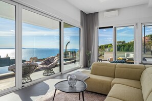 TV, videogiochi, impianto stereo