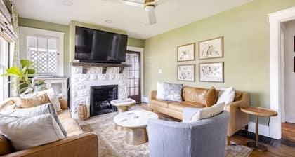 East Nashville Cottage: Hot Tub, EV, Walkable