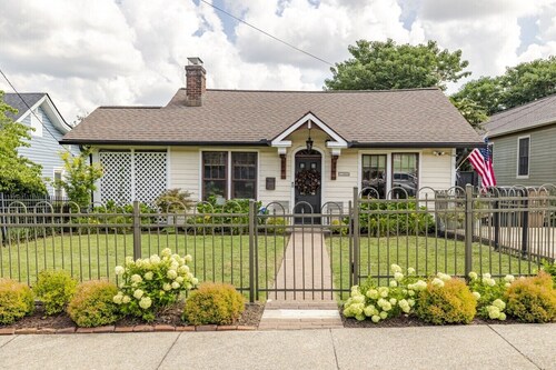 East Nashville Cottage: Hot Tub, EV, Walkable
