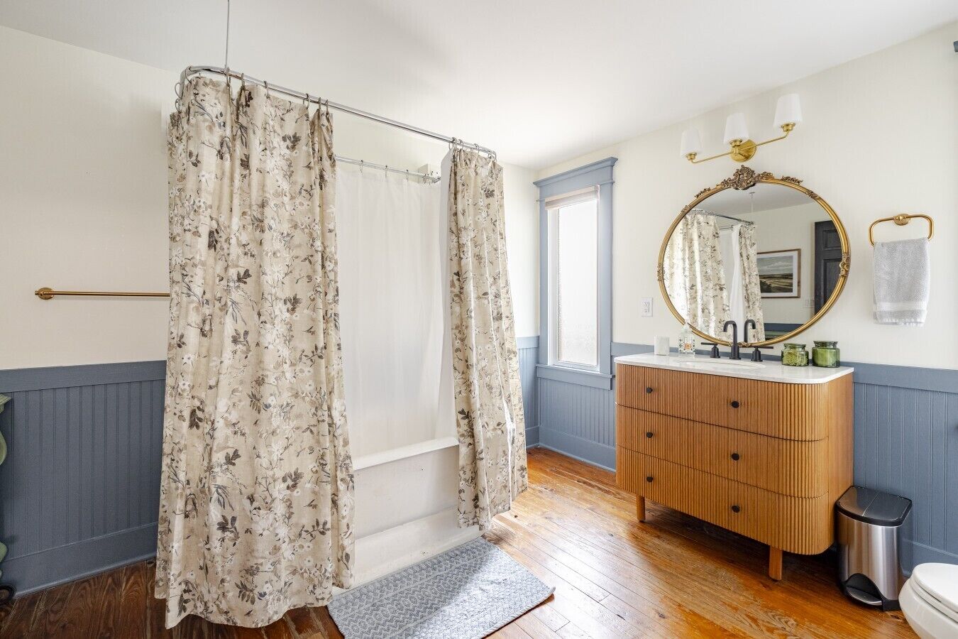 Hair dryer, towels