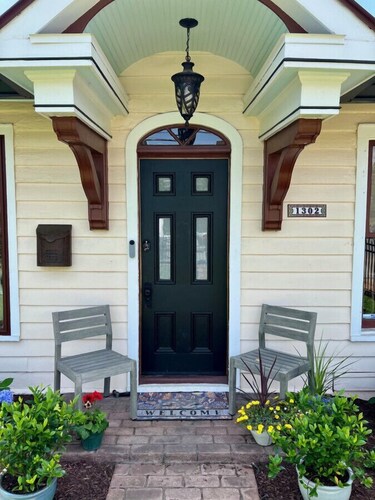 Nashville Fatherland Cottage