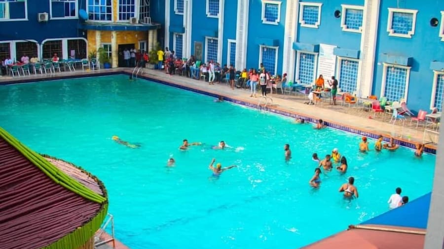 De-Lasmall Hotel and Resort Ltd