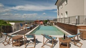 Pool - Charming two-room apartment in a villa (CASTIGLIONE FALLETTO)