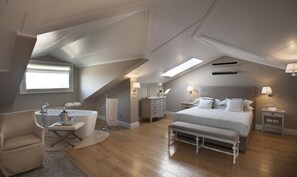 2 Schlafzimmer, Bügeleisen/Bügelbrett, Bettwäsche