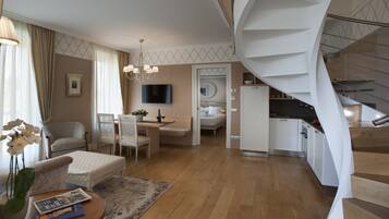 3 quartos, ferros/tábuas de passar roupa, roupa de cama