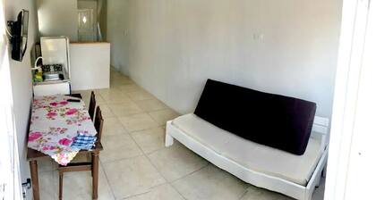 Kitnet a 150m da Praia