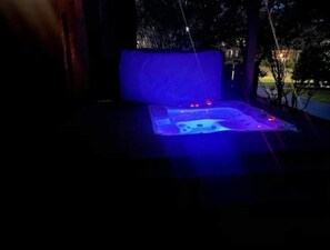 Baignoire à remous extérieure