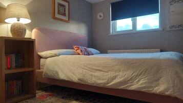 3 soverom, strykejern/-brett, wi-fi (inkludert) og sengetøy