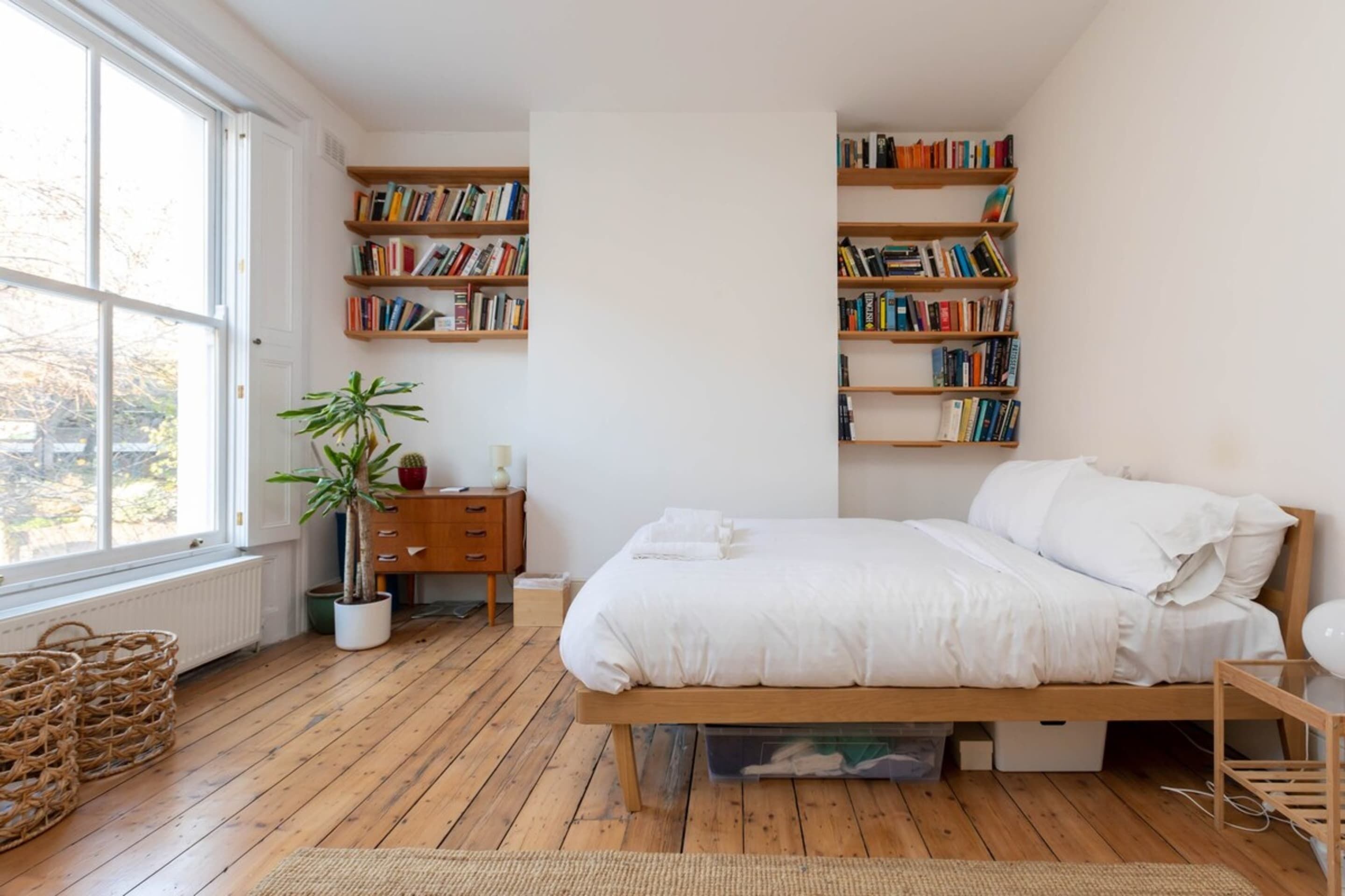 基础公寓 | 2 多间卧室、笔记本电脑工作区、熨斗/熨衣板、床单