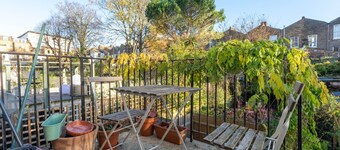 Spacious 2BD Flat By Regents Park & Camden Town!