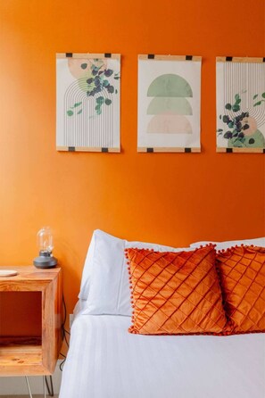 Basic Apartment | 2 bedrooms, iron/ironing board, bed sheets - Stylish Bohemian 2BD Flat Mile End Park! (London)