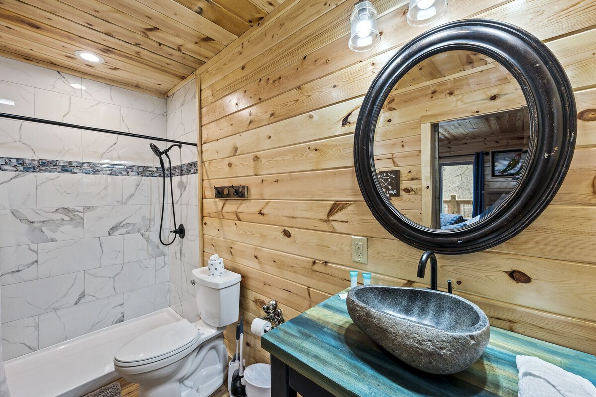 Photo 122 of Family-friendly 4BD cabin! Newly-built + Near TOWN