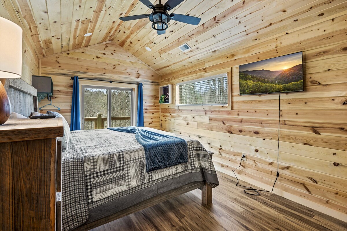 Photo 124 of Family-friendly 4BD cabin! Newly-built + Near TOWN