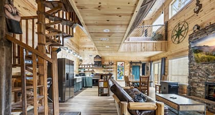 Family-friendly 4BD cabin! Newly-built + Near TOWN