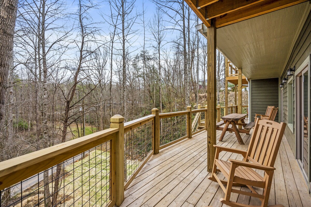 Photo 63 of Family-friendly 4BD cabin! Newly-built + Near TOWN