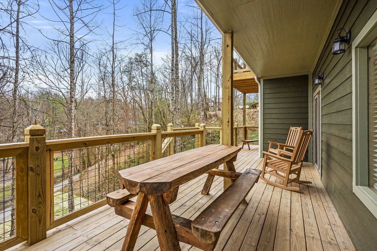 Photo 100 of Family-friendly 4BD cabin! Newly-built + Near TOWN
