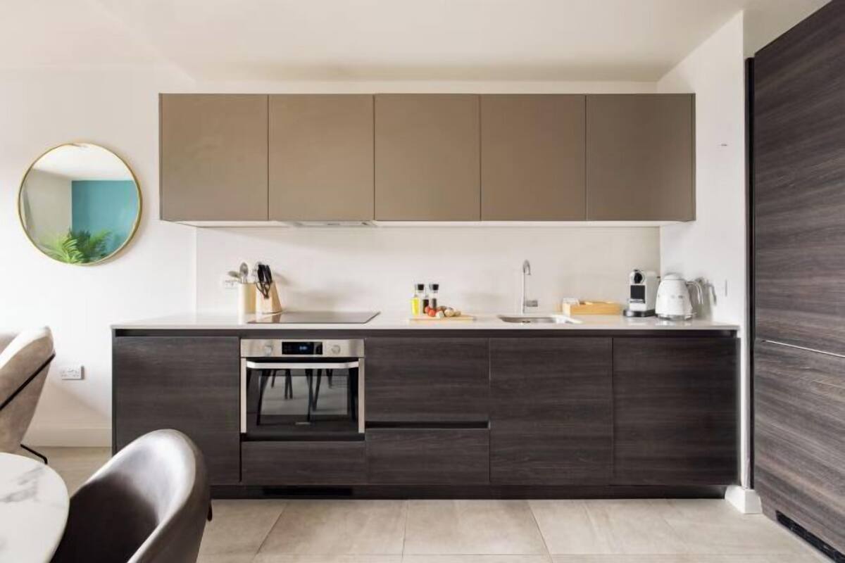 Cocina privada | Horno, placa de cocina, cafetera o tetera y hervidor eléctrico