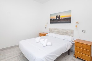 2 soverom, strykejern/-brett, wi-fi (inkludert) og sengetøy