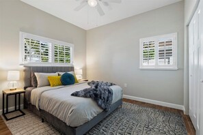 2 chambres, fer et planche à repasser, Wi-Fi gratuit, draps fournis