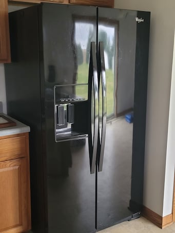 Interior. Country Sunrise Vacation Home. Close to Cedar Point and Lake Erie Islands