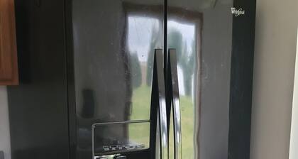 Country Sunrise Vacation Home. Close to Cedar Point and Lake Erie Islands